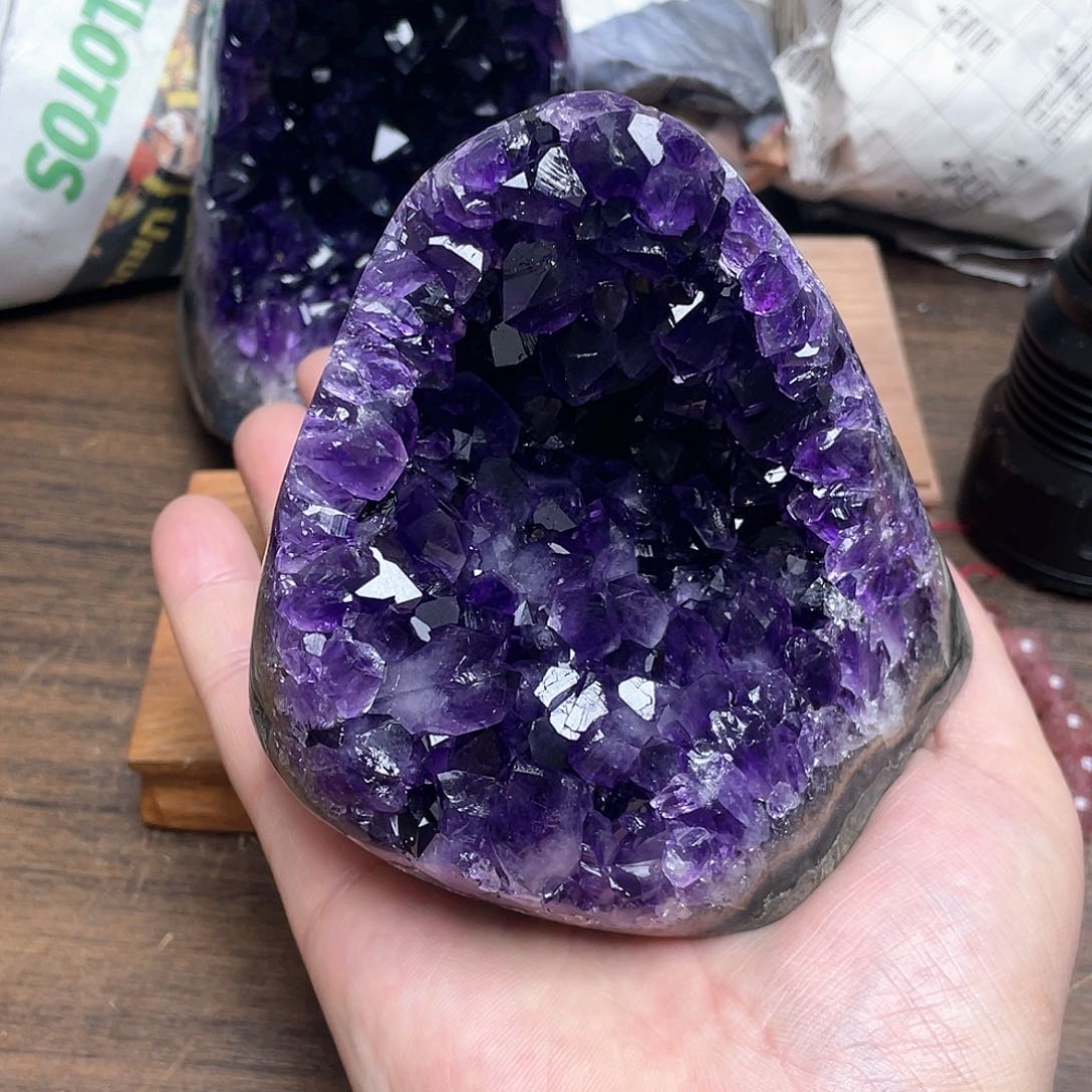 紫晶大型摆件（非配饰）未镶嵌