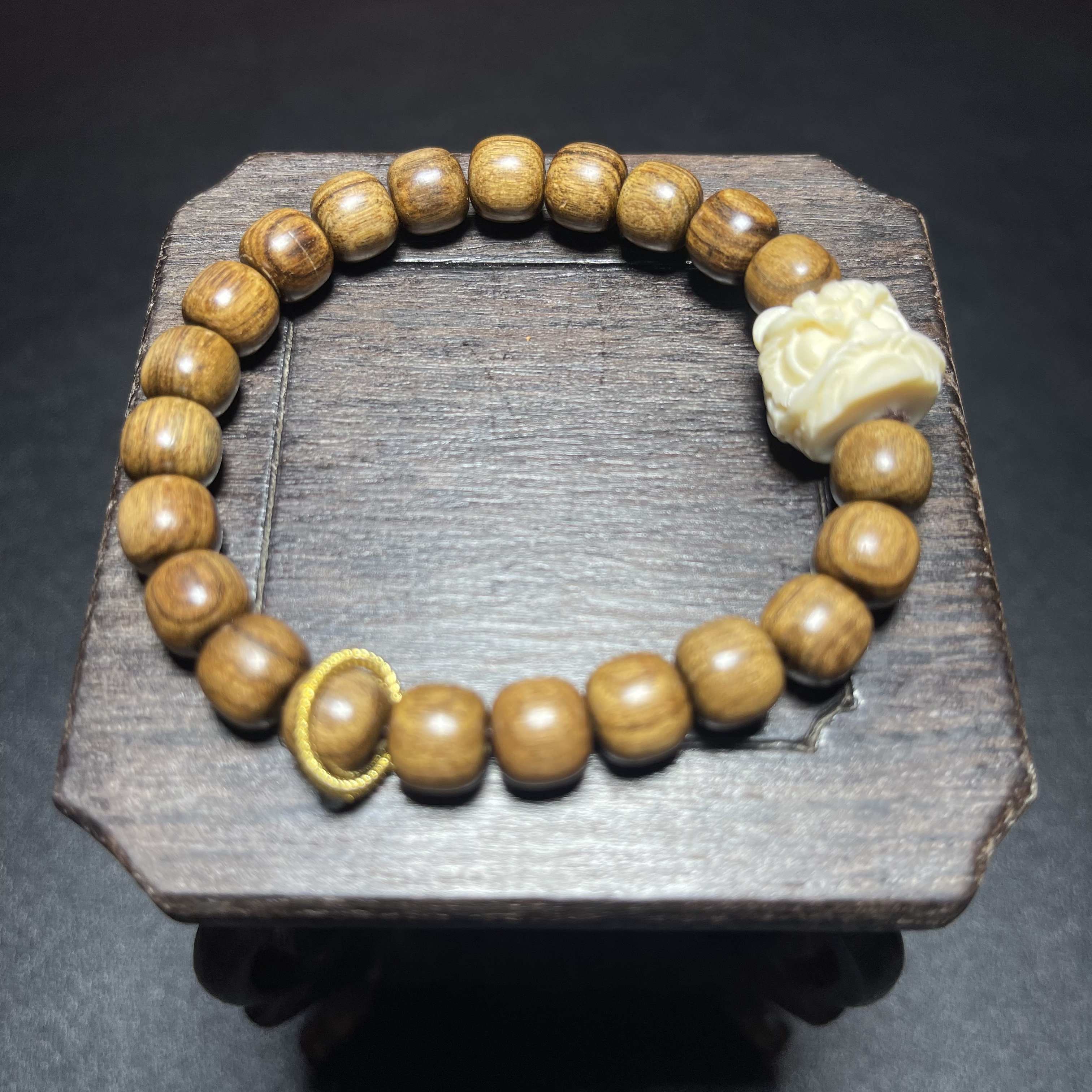 E43 黑花梨醒狮单圈 8mm（无礼盒）