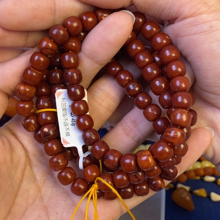 琥珀珠宝奇石未镶嵌