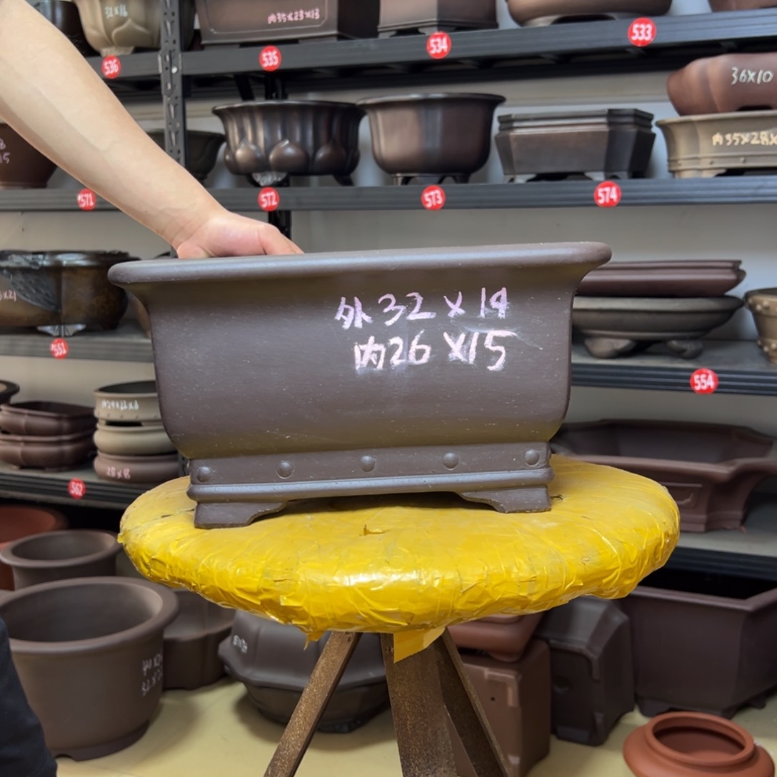 紫砂花盆呜呜呜呜