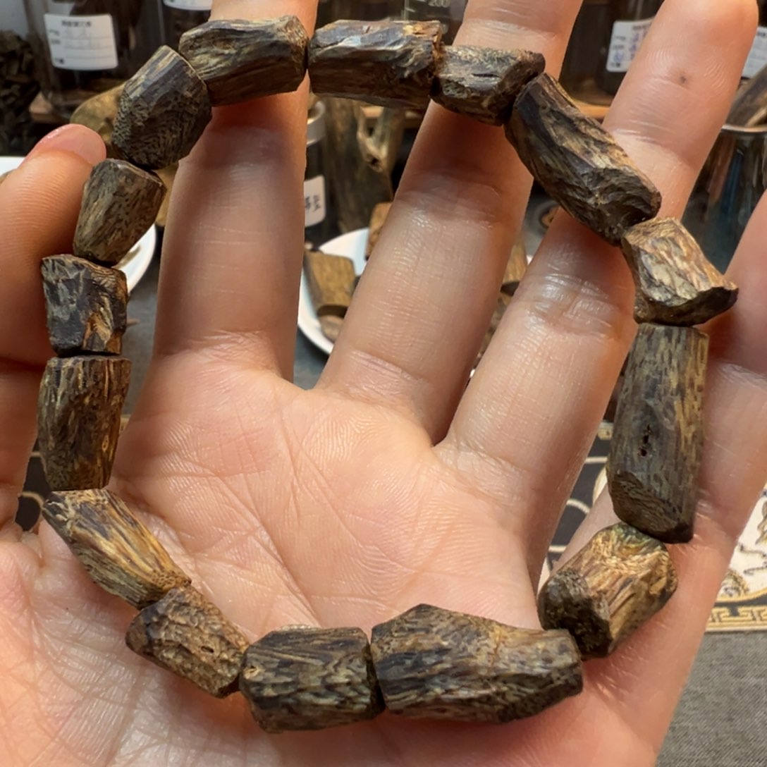 沉香木手串棋楠树丁手串