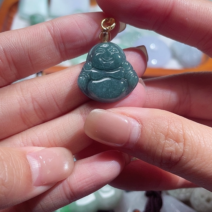 翡翠颈饰未镶嵌8882。