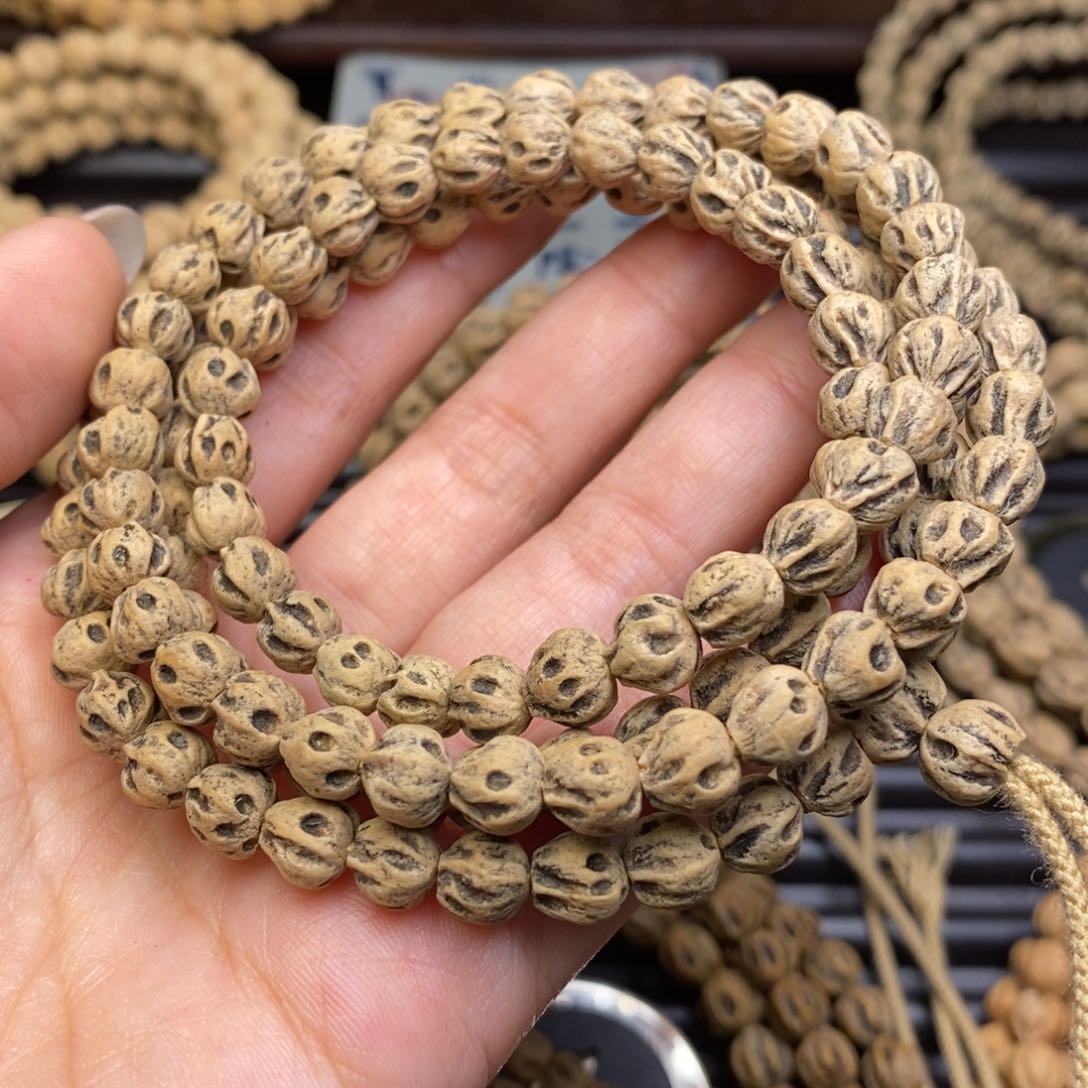 柏香籽/百香籽吊坠李***爷