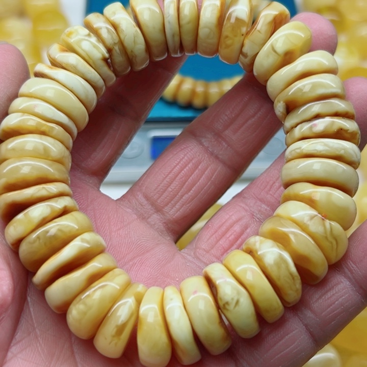 琥珀（矿物珀）手串未镶嵌