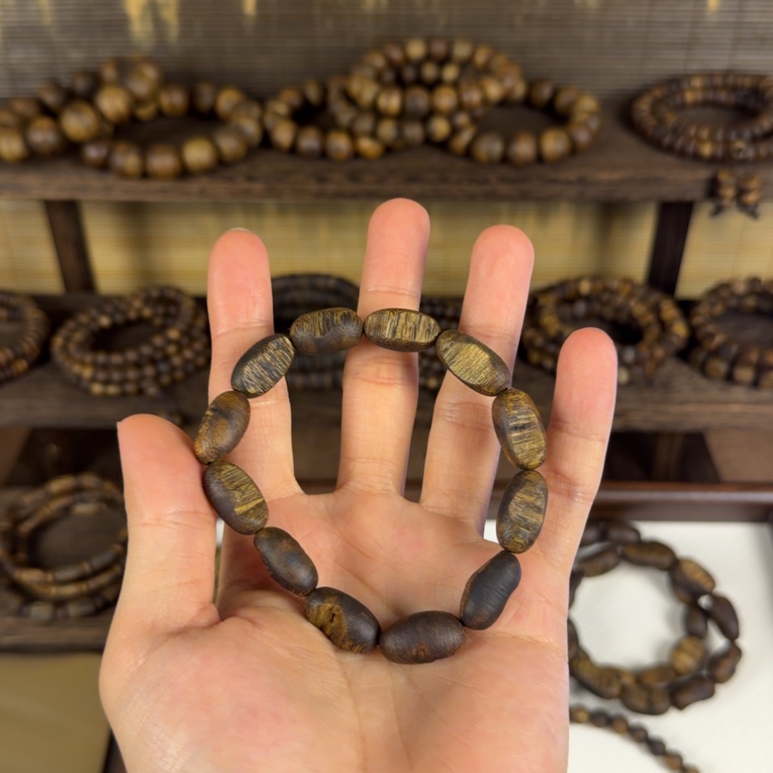 手串沉香留疤10mm7g+