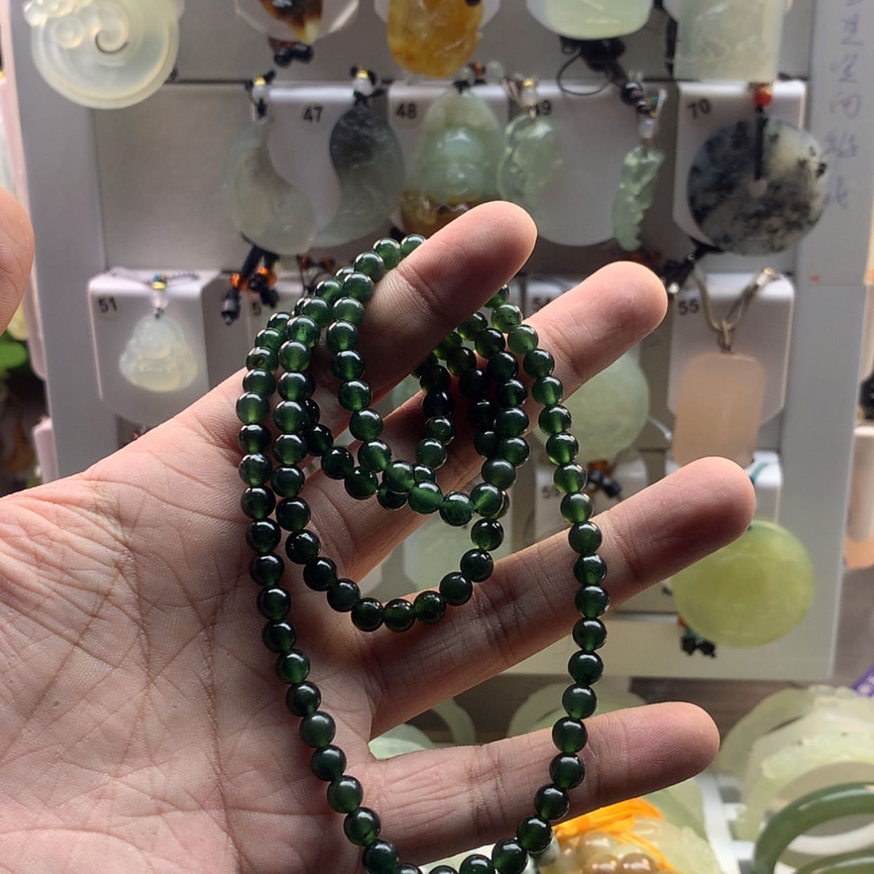 【闪购商品】蛇纹石玉颈饰未镶嵌