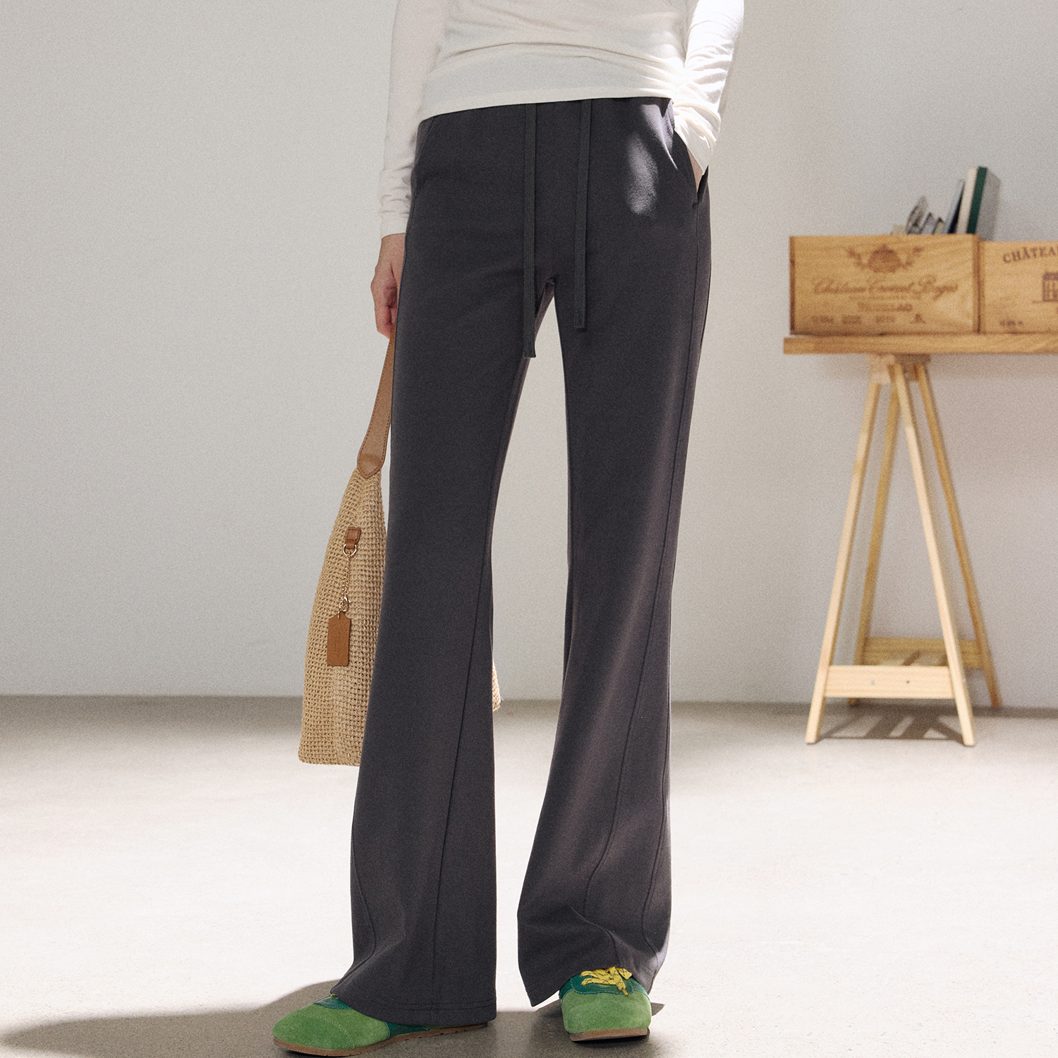 SPLAN 简约休闲修身显瘦微喇休闲运动长裤25142