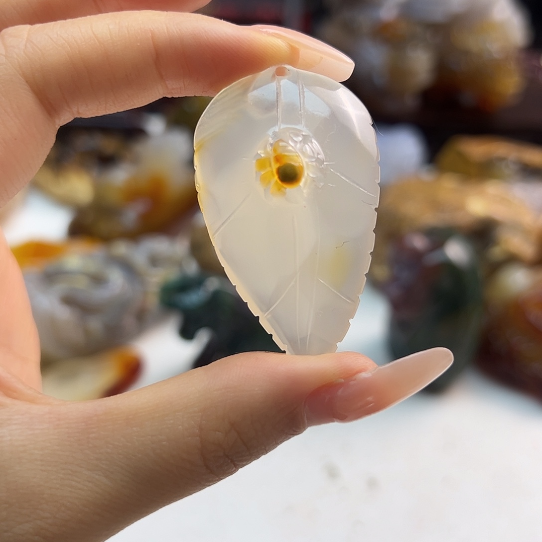 玛瑙/玉髓未镶嵌颈饰