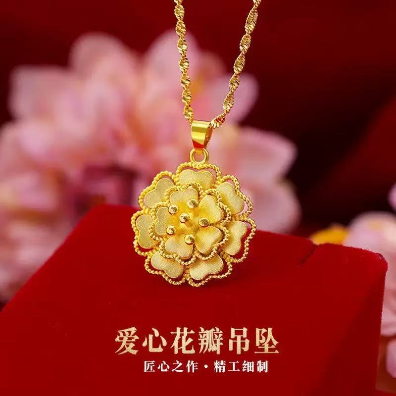 铜合金项链 金色爱心花瓣项链精美时尚坠链气质女款妈妈百搭女士