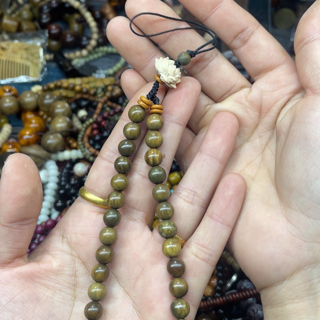 维腊木（绿檀）无事牌