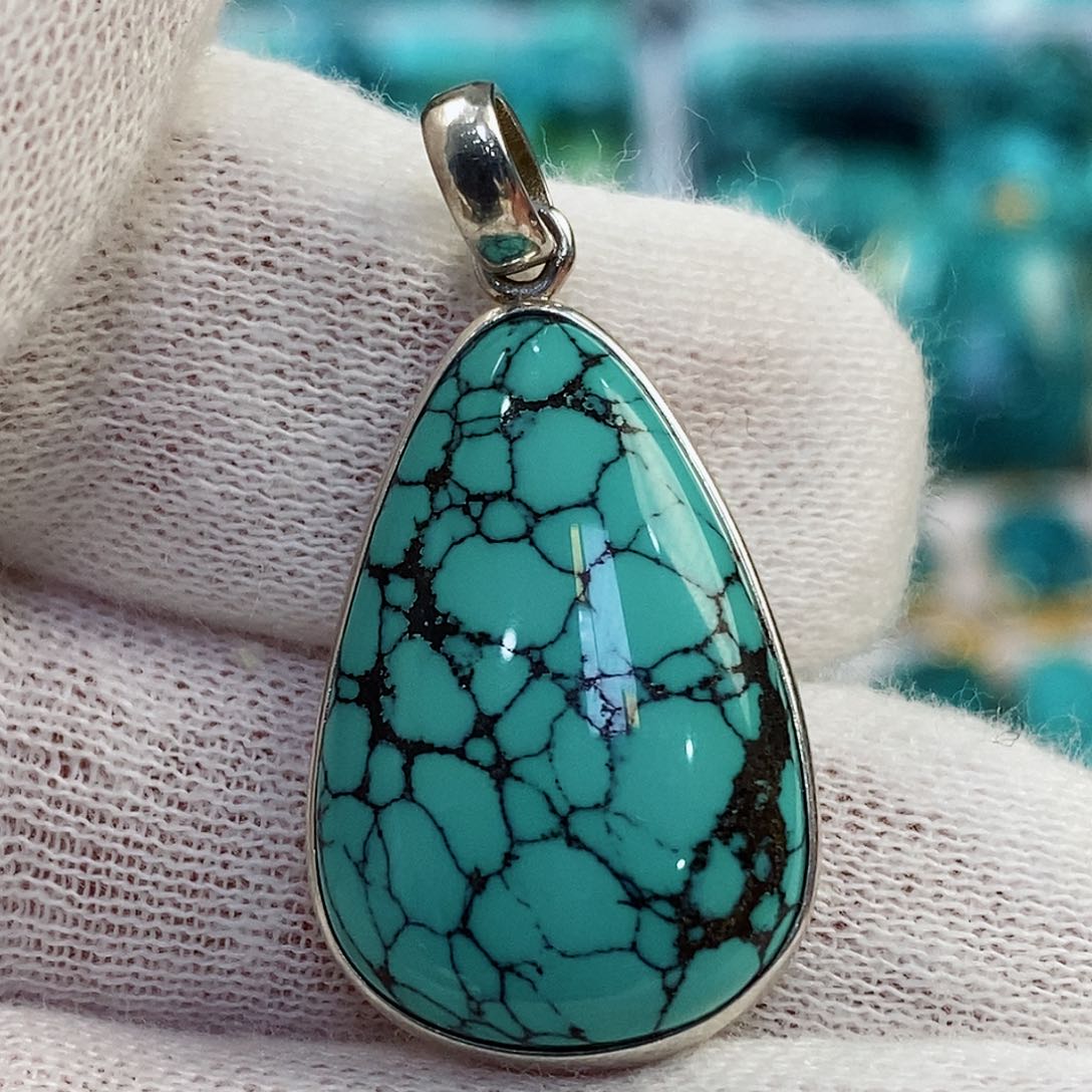 绿松石配饰未镶嵌