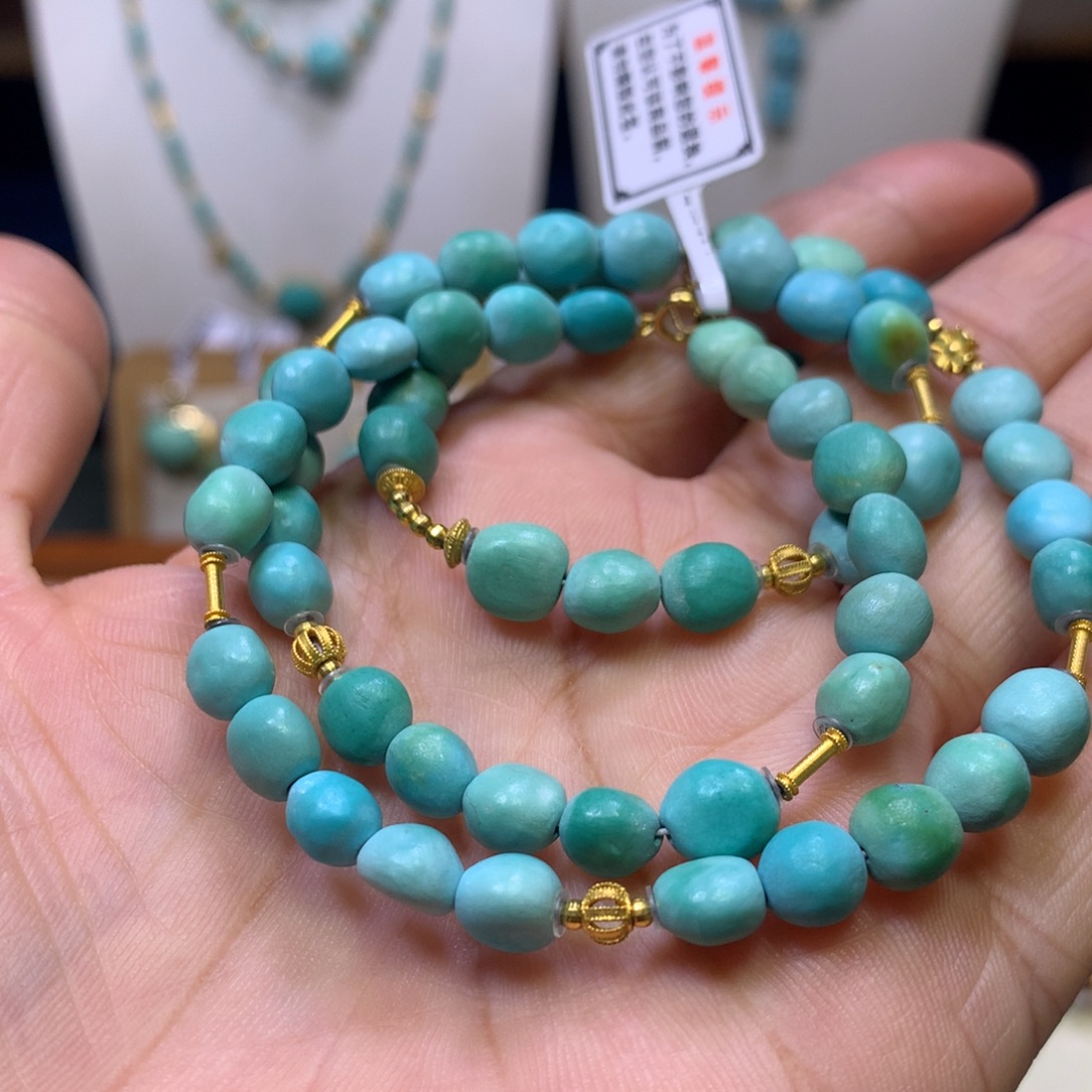 绿松石18K金镶嵌锁骨