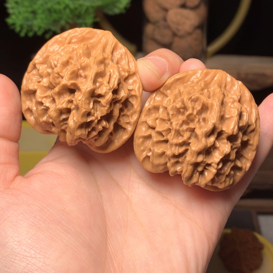 文玩核桃把件帝王