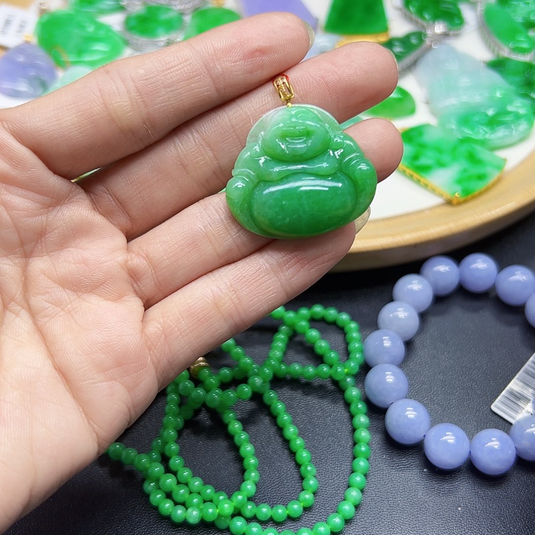 翡翠颈饰18K金镶嵌天然缅料A货