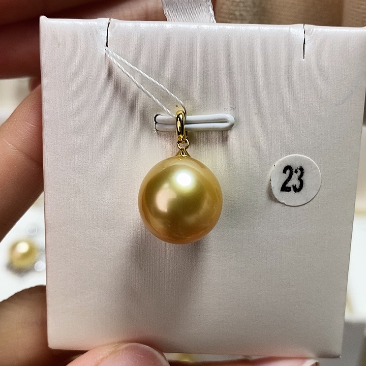 海水珍珠吊坠(不含链)18K金镶嵌