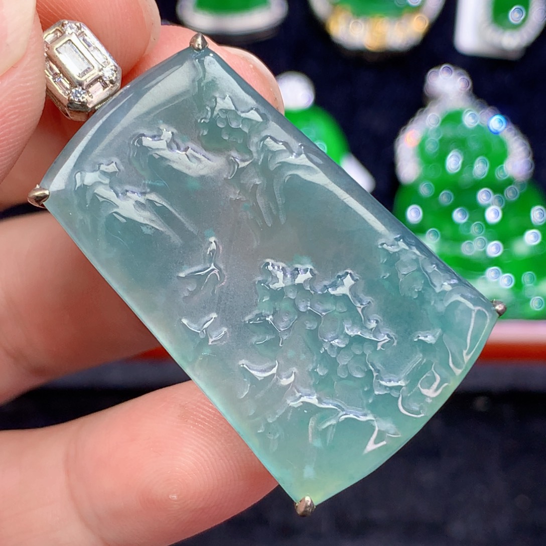 翡翠未镶嵌颈饰翡翠