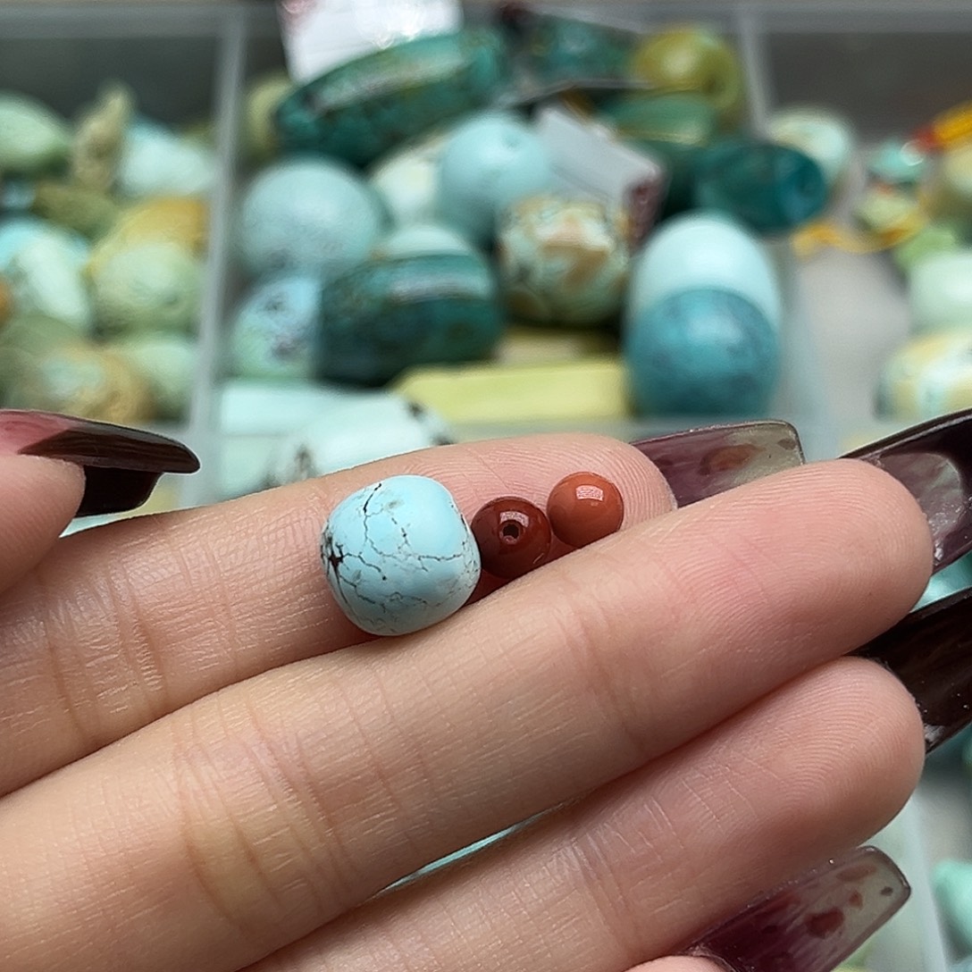 南红玛瑙未镶嵌珠宝奇石