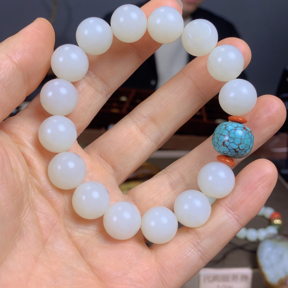 未镶嵌手链和田玉流**水