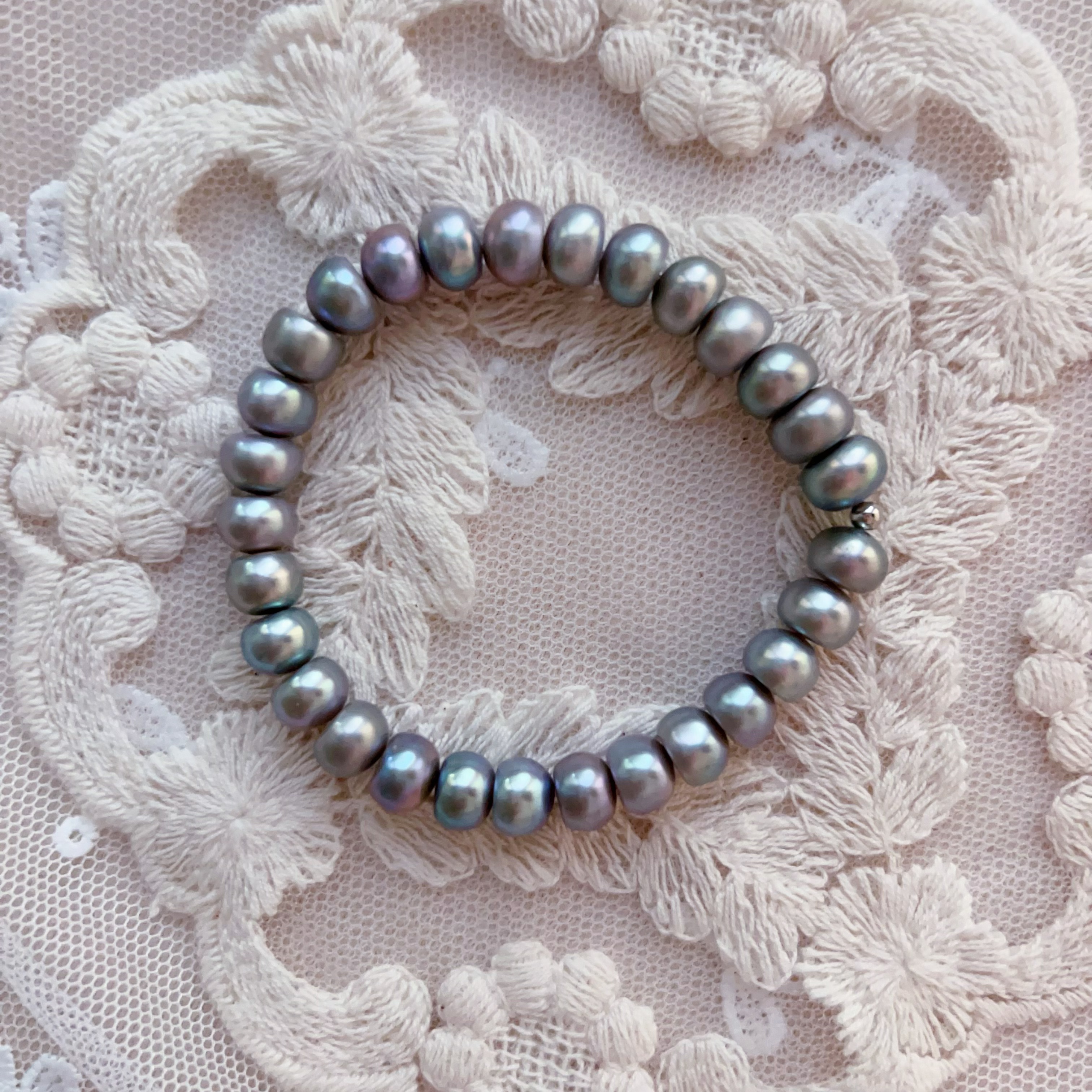 特选 极光炫彩淡水铂金灰钱串子珍珠手链 时尚弹力线手链7.5-8.5