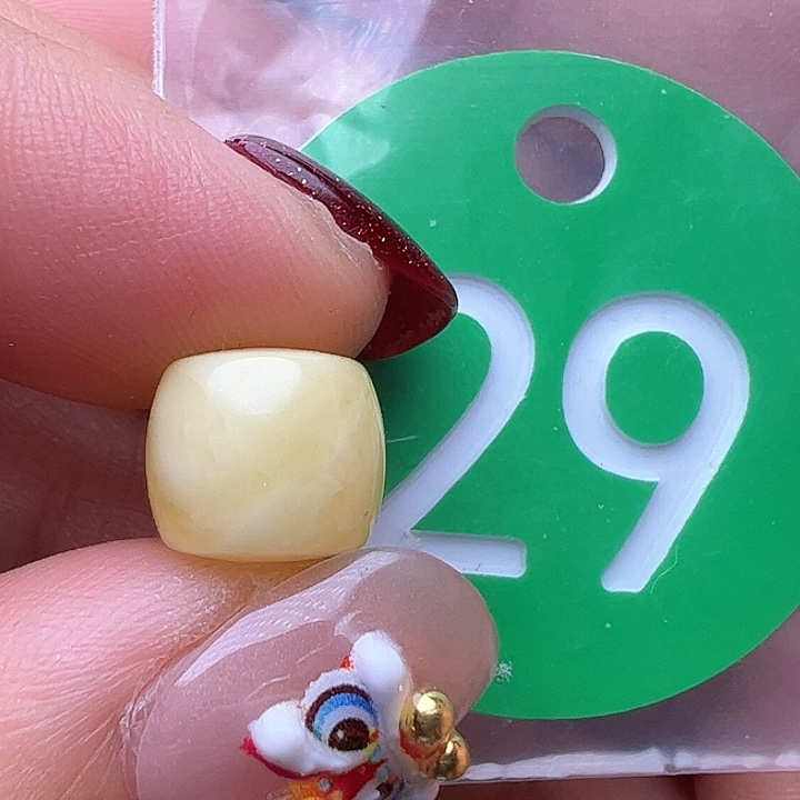 蜜蜡裸石未镶嵌10m m