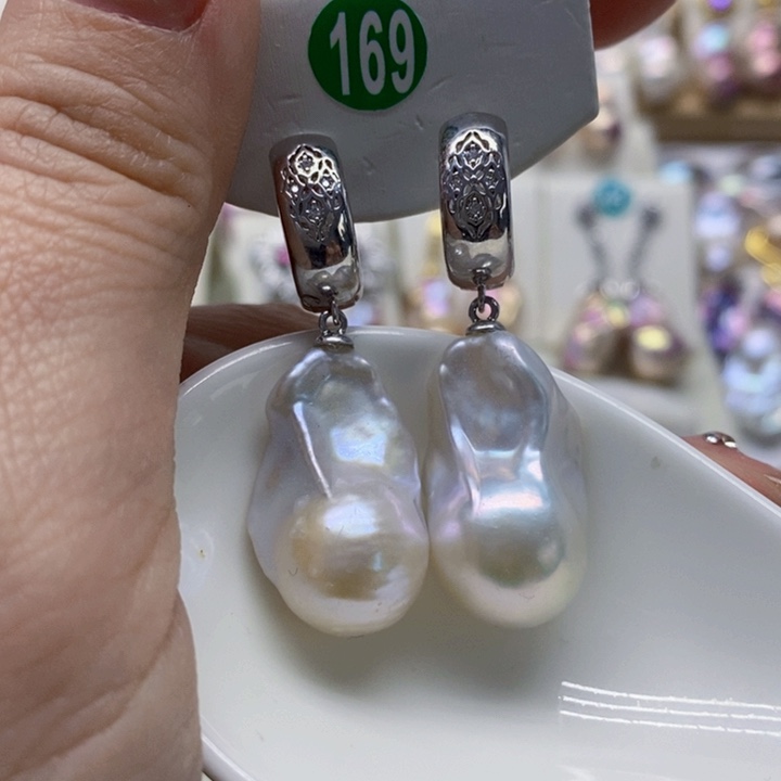 银S925镶嵌耳饰淡水珍珠