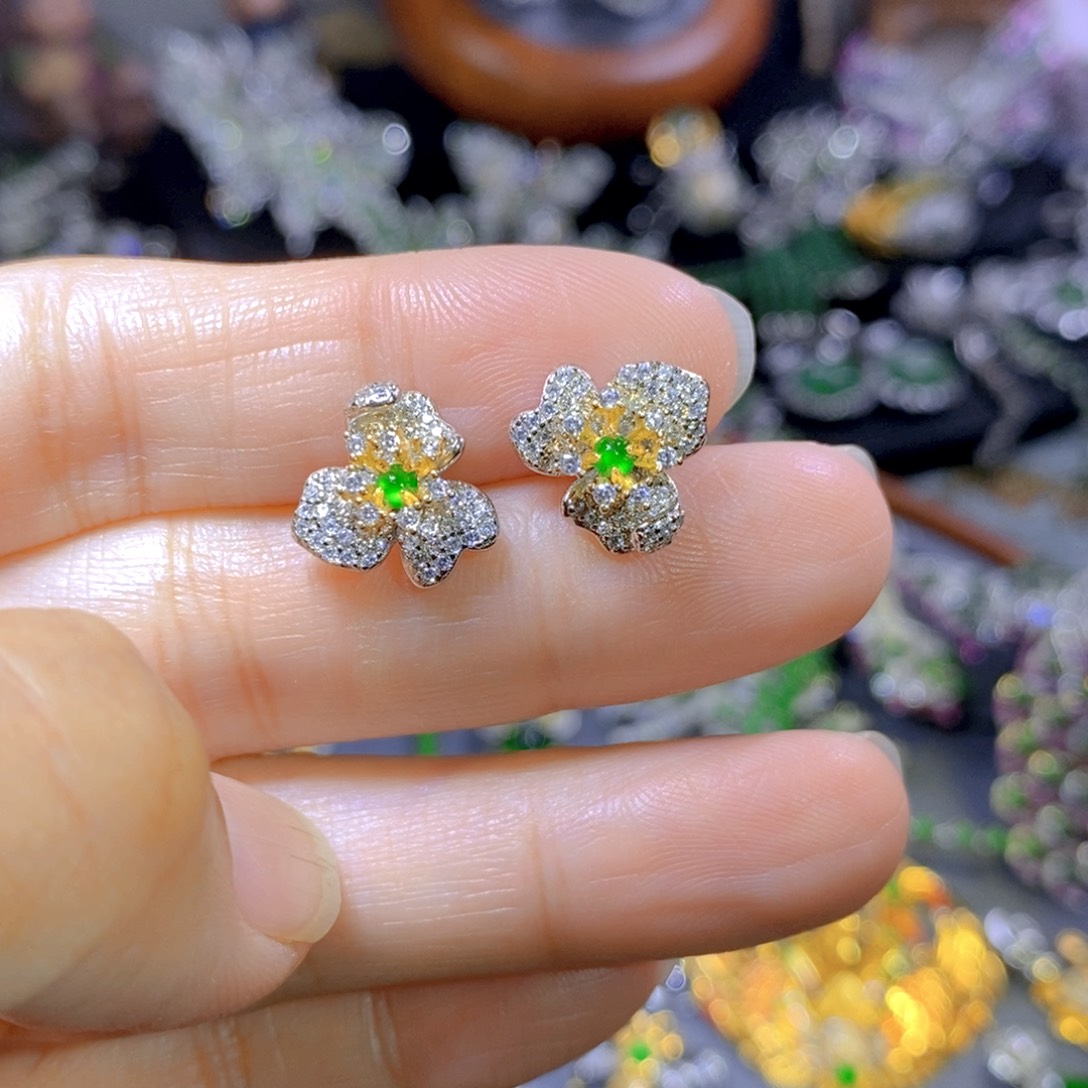 翡翠颈饰银S925镶嵌天然翡翠