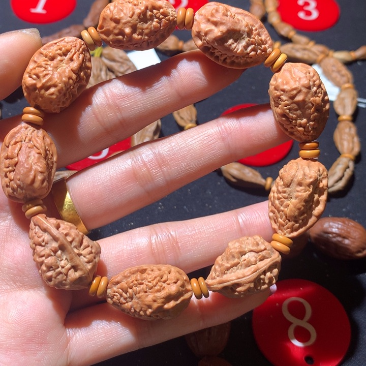 文玩核桃手串名****表138麒麟角