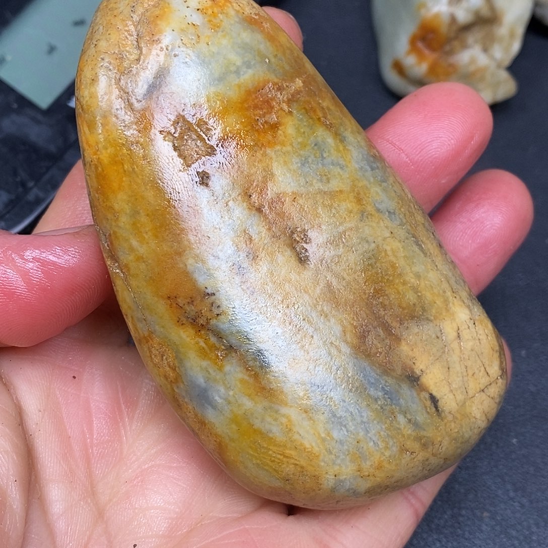 和田玉未镶嵌珠宝奇石