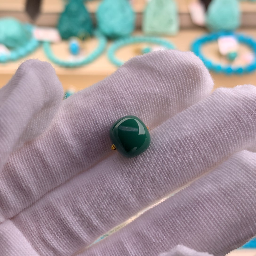 绿松石珠宝奇石未镶嵌9.7*8.5mm
