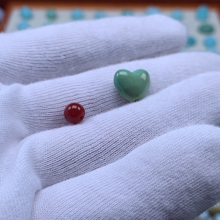 南红玛瑙未镶嵌珠宝奇石