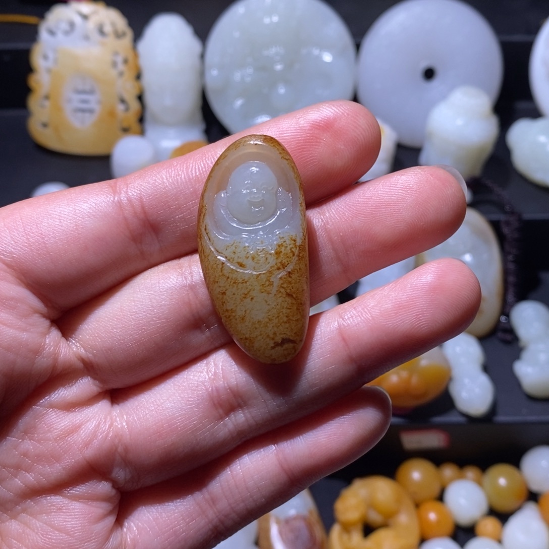 和田玉未镶嵌颈饰