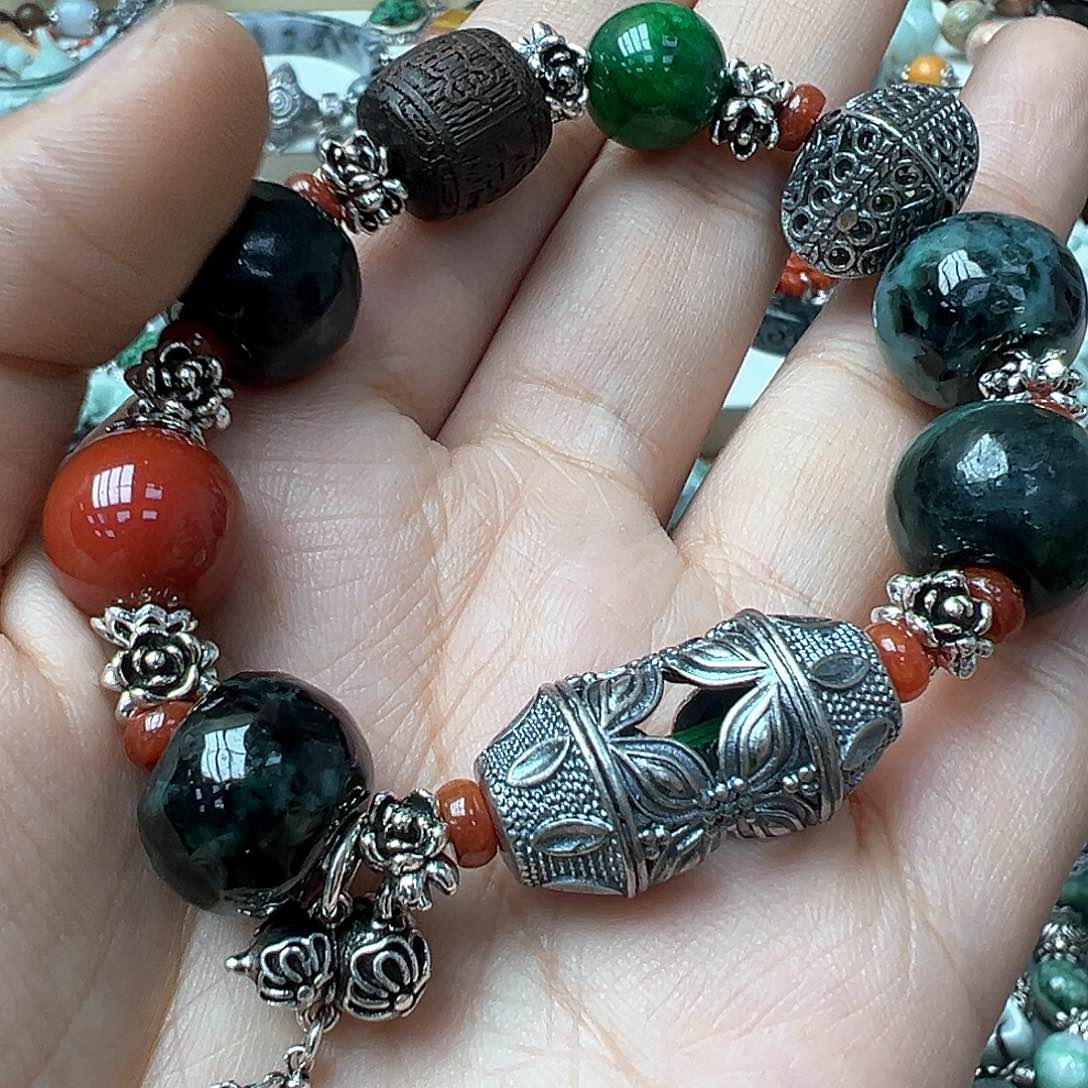 翡翠手链未镶嵌炸