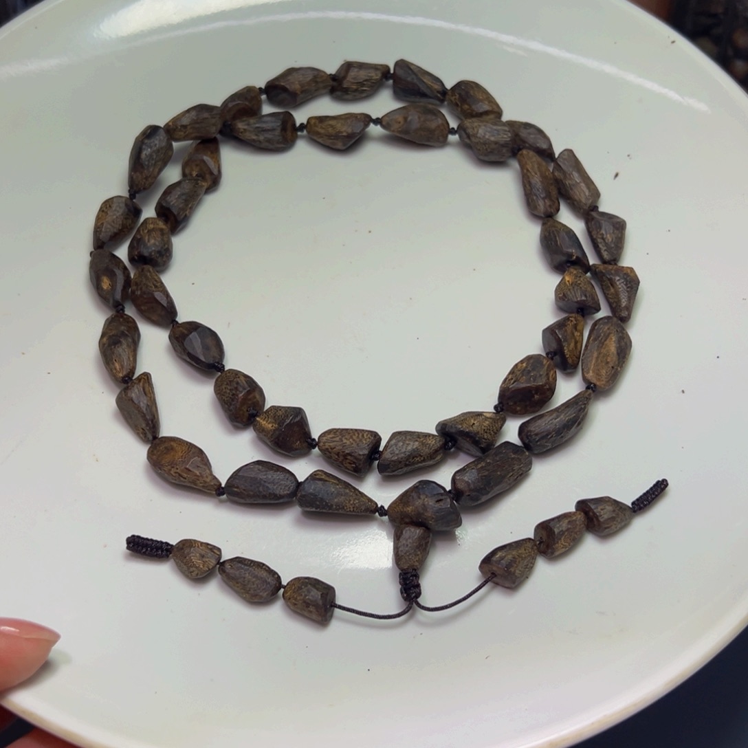 沉香手串姚****团沉香奇楠母树沉水树丁串43.8克