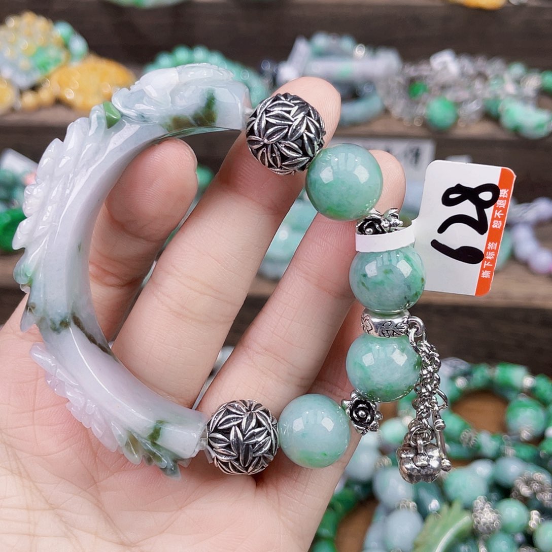 A***水未镶嵌手链翡翠手链