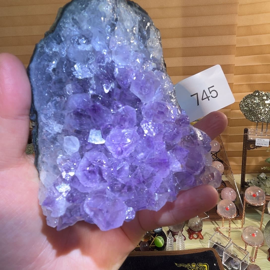 未镶嵌大型摆件（非配饰）水晶