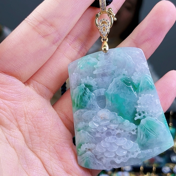 翡翠颈饰未镶嵌饰品