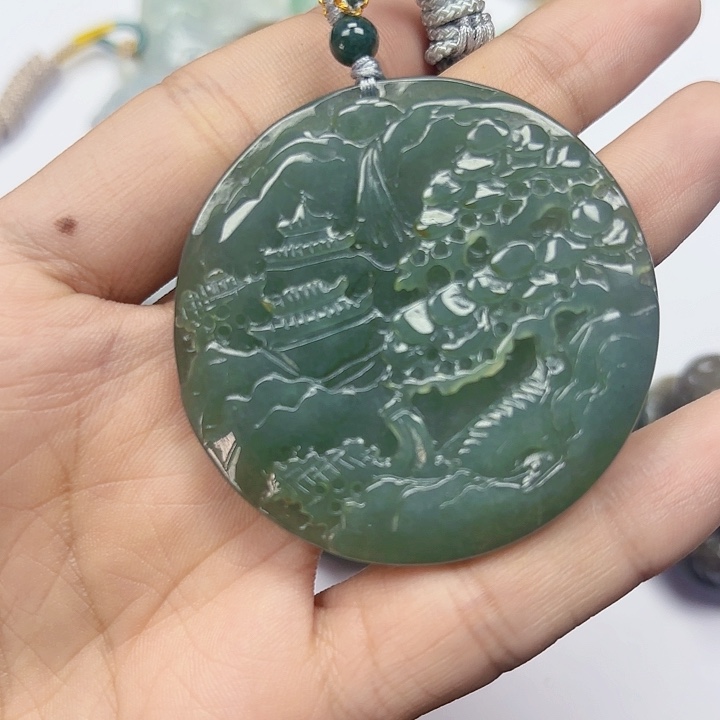 土***瓜翡翠未镶嵌颈饰天然翡翠直播闪购