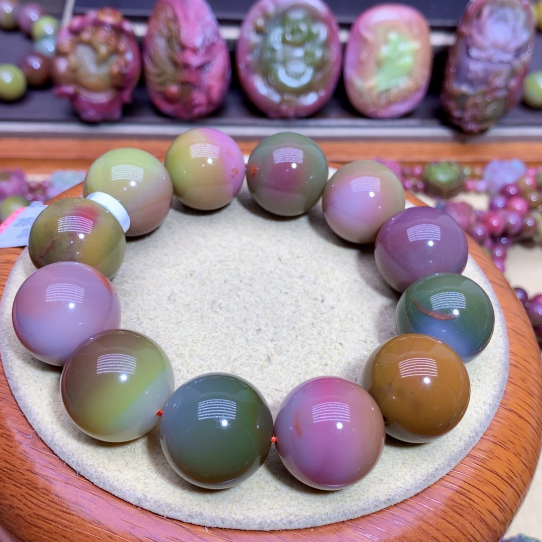 玛瑙手链未镶嵌好****）盐源