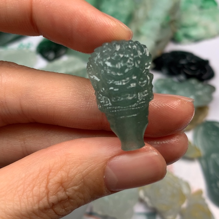 定制翡翠翡翠未镶嵌牛*