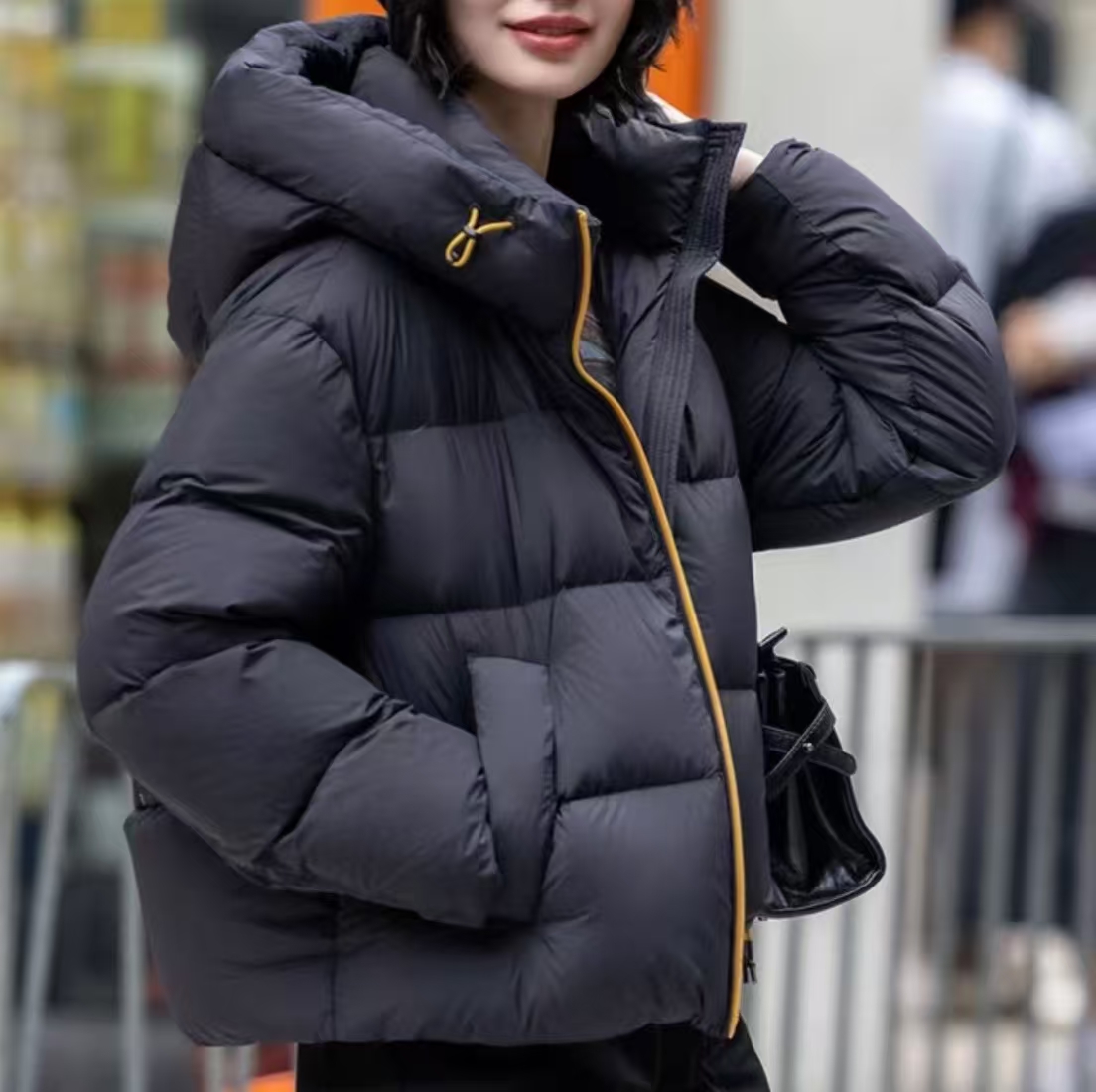 2025年新款白鸭绒羽绒服厚外套Y110