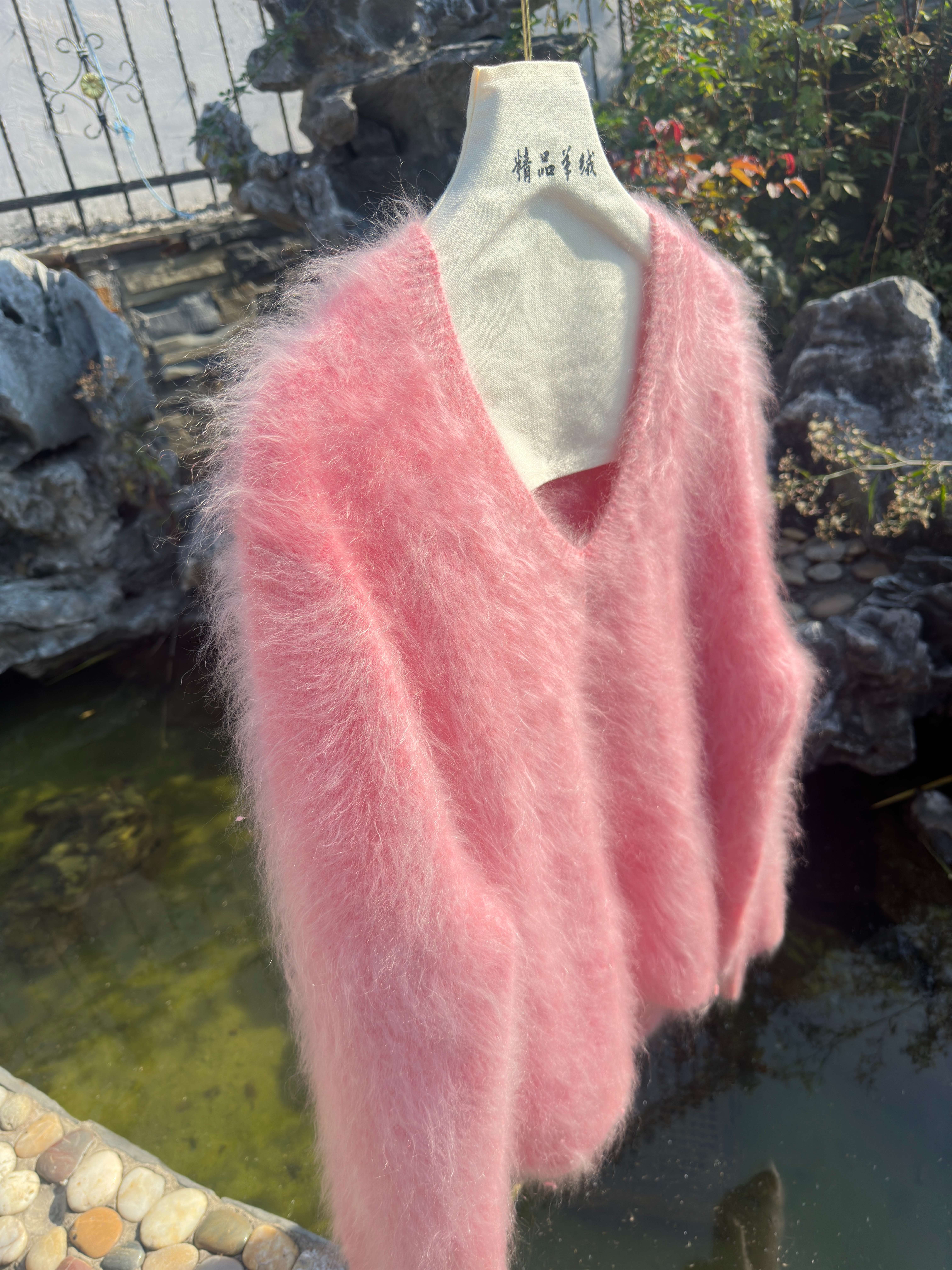 加厚-圆领宽松常规款V领山羊绒