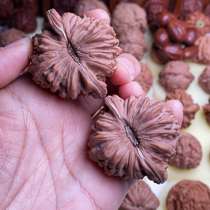 【闪购商品】文玩核桃吊坠47楼子