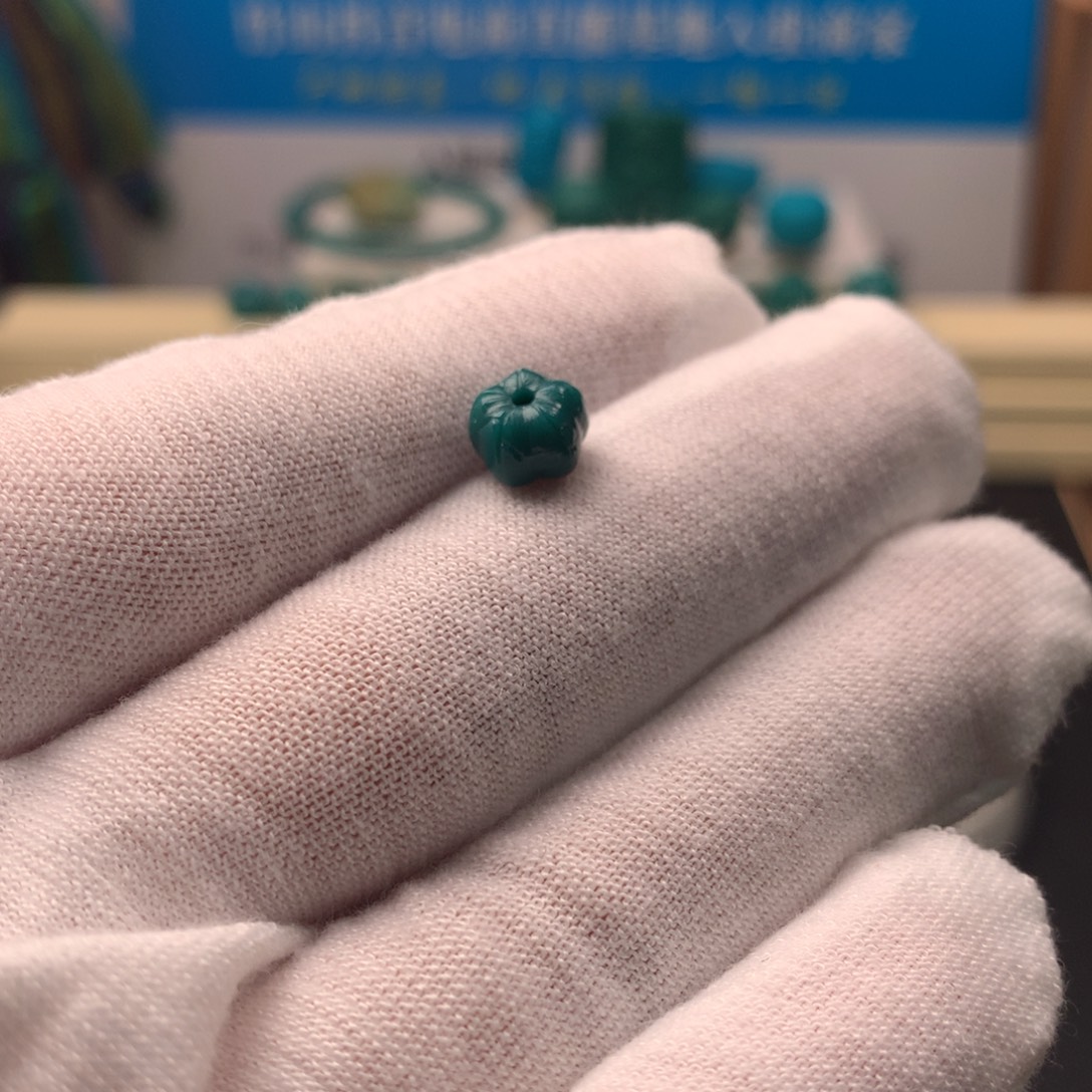 嘿***蛋未镶嵌绿松石配饰j