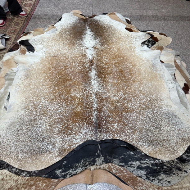 【本尼家】K1119 220×195cm专拍牛皮地毯家用轻