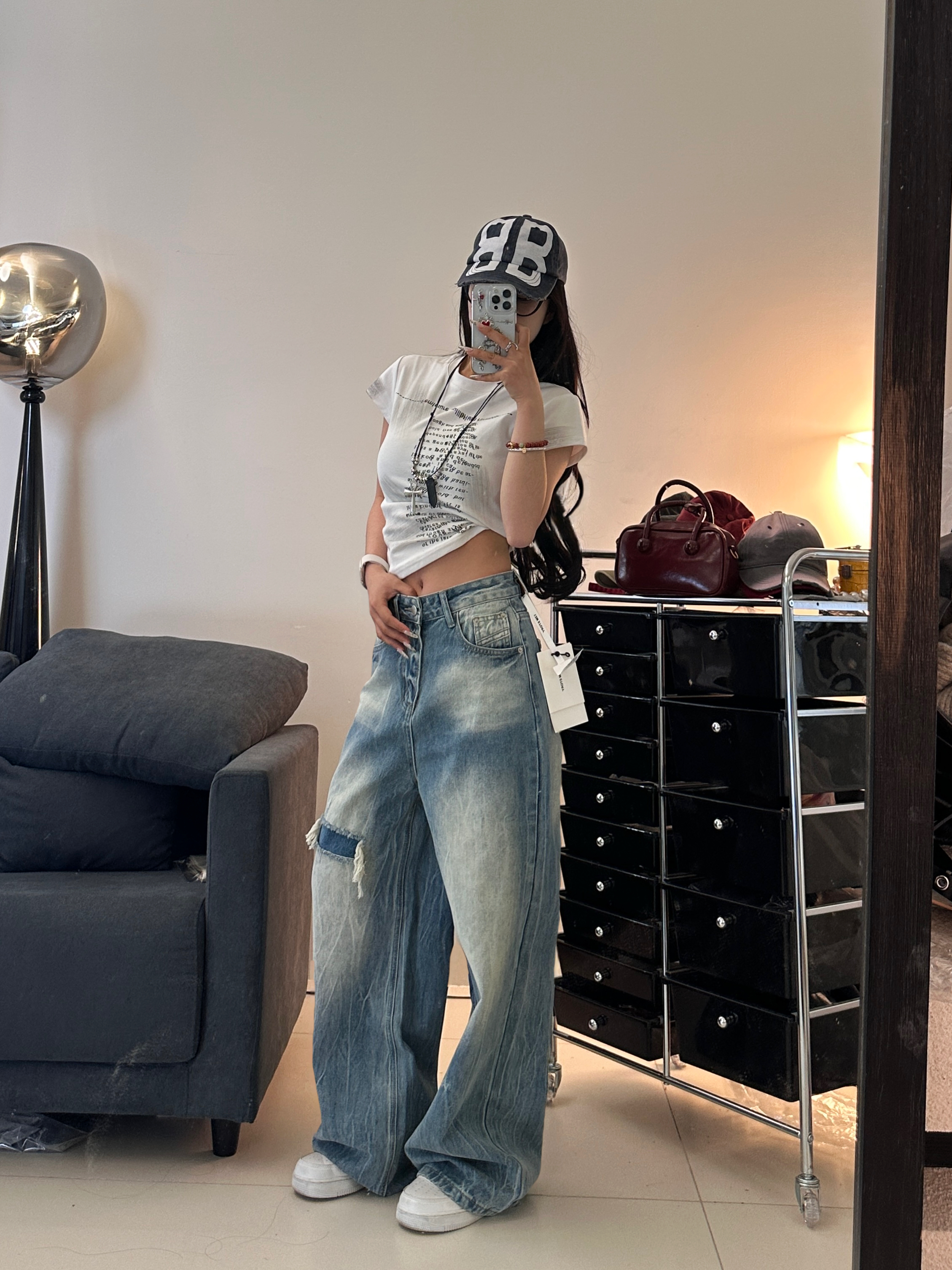 复古怀旧洗水膝盖破洞牛仔裤辣妹直筒小众四季款宽松显瘦拖地裤女