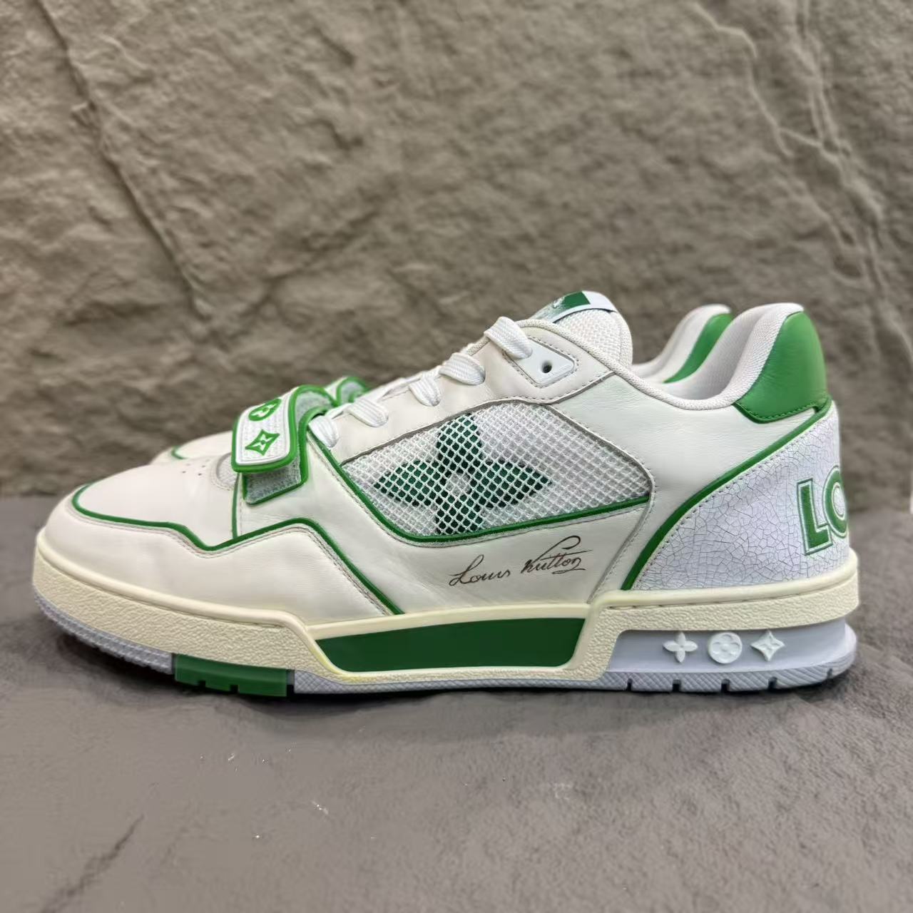 99新 LouisVuitton/路易威登  LvTrainer白绿魔术贴板鞋43码