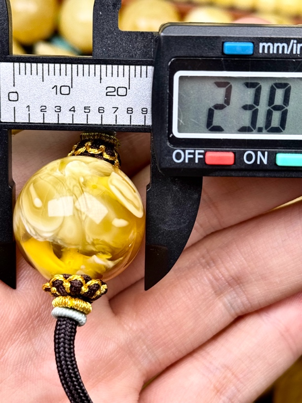 23.8mm俄料国矿一级料浓瓷白妖孽虎皮纹千层雪橘底金溶洞蜜蜡圆珠