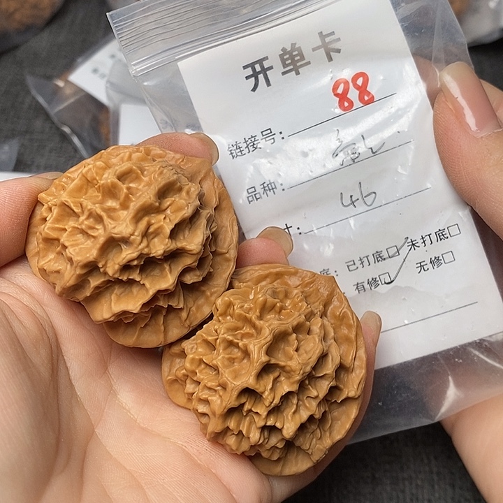 文玩核桃把件88哈哈哈