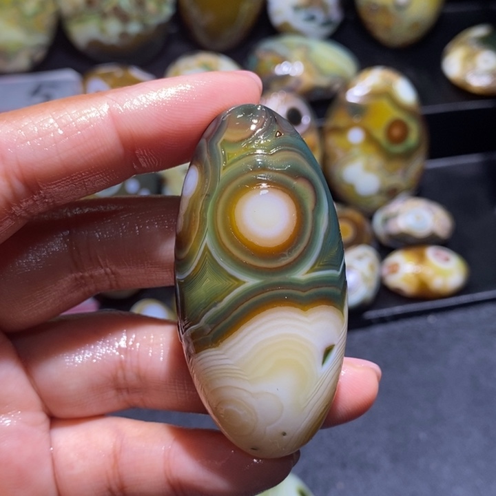 玛瑙/玉髓未镶嵌珠宝奇石89