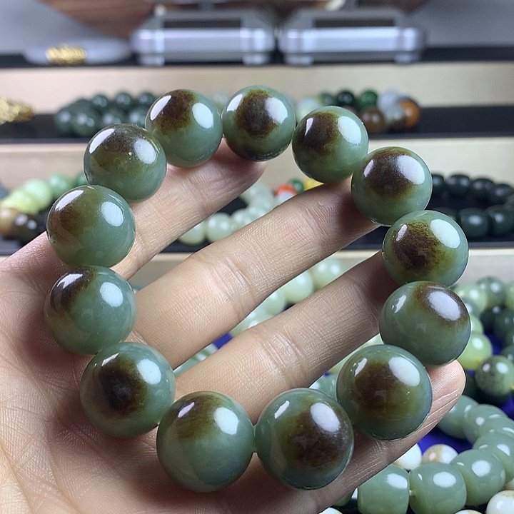 和田玉手串未镶嵌苟*